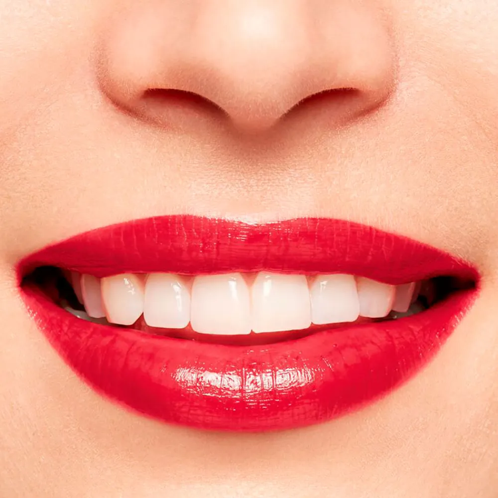 clarins_joli_rouge_brilla_2.webp Clarins Joli Rouge Brillant Hydratation Brillance Discount
