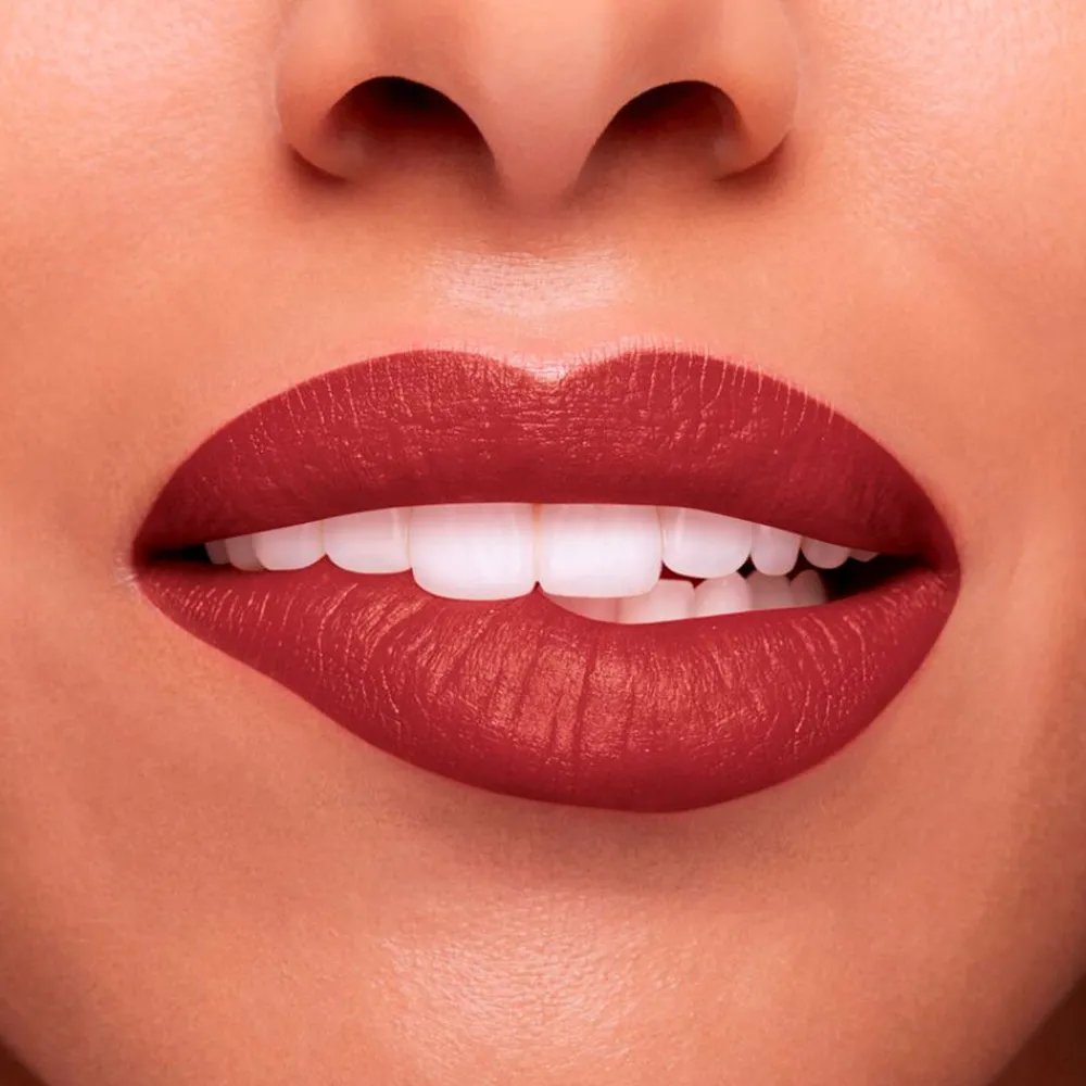 clarins_joli_rouge_brilla_28.webp Clarins Joli Rouge Brillant Hydratation Brillance Discount