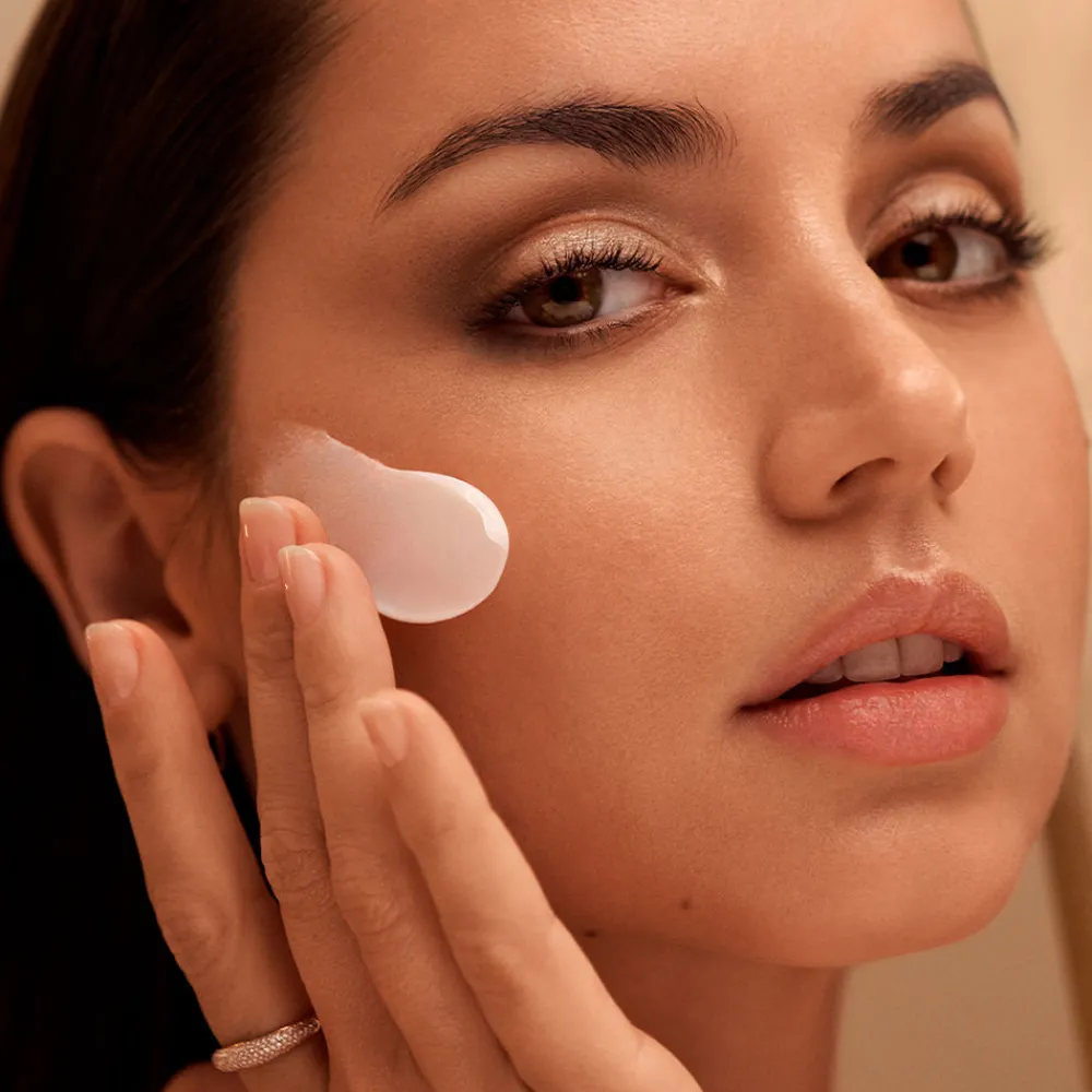 estee_lauder_revitalizing_7.webp Estée Lauder Estee Lauder Revitalizing Supreme + Youth Power Cream Hot