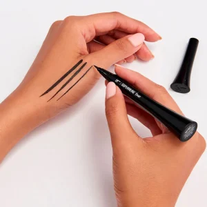 IT Cosmetics Superhero Liner Eyeliner Pen Hot