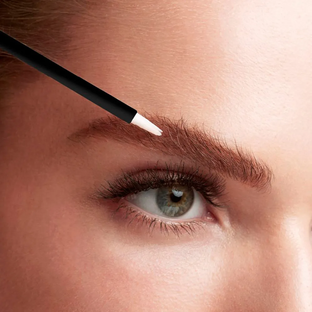 m_beaute_eyebrow_renewing_1.webp M2 Beauté M2 Beaute Eyebrow Renewing Sérum Clearance