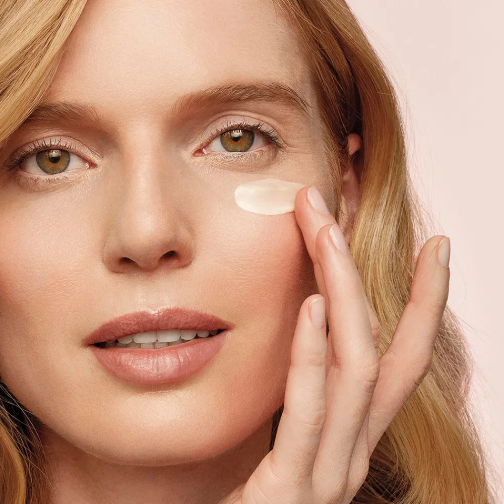 shiseido_benefiance_wrink_1.webp Shiseido Benefiance Wrinkle Smoothing Eye Cream Online